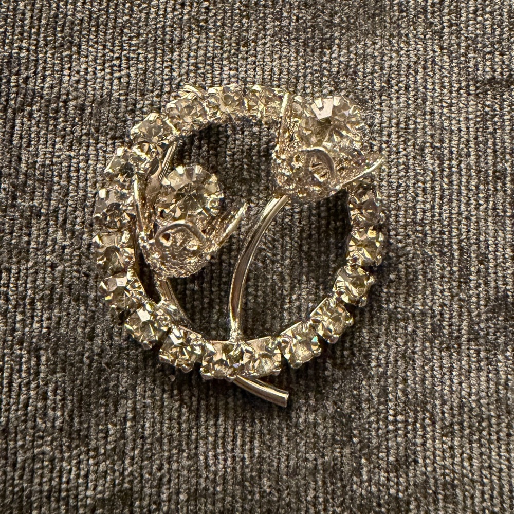 Elegant Silver Floral Crystal Brooch